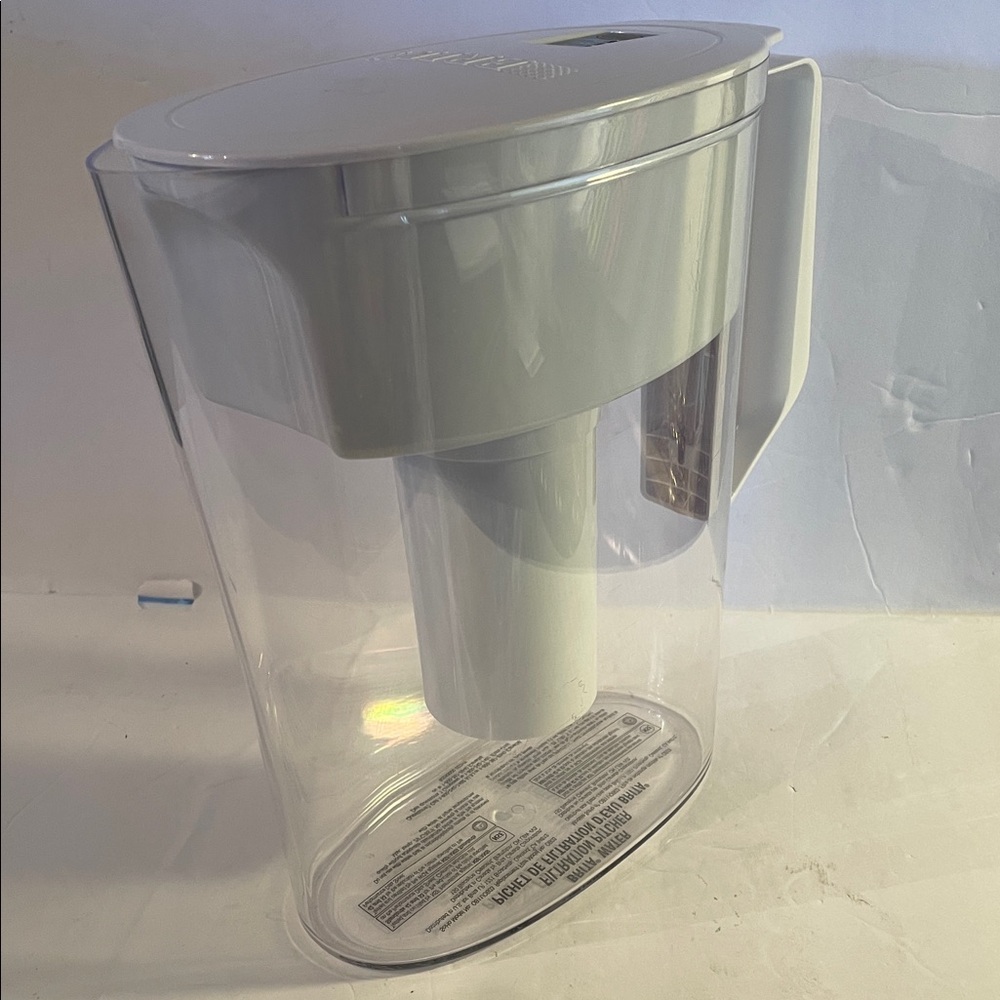 Brita SoHo Water Filtration Pitcher Model 0B11/0B03 (5 Cup)